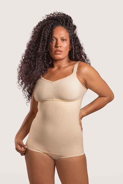 Isavela BB02 Stage 2 panty-length bodysuit with integrated surgical bra for BBL and abdominal recovery, featuring flat-seamed medical fabric.