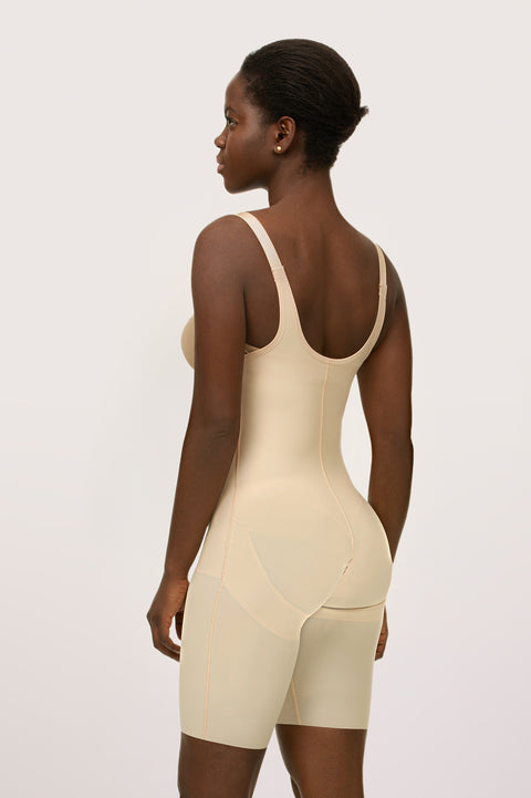 Body de levantamiento de glúteos hasta la mitad del muslo con cierre frontal (BE11)